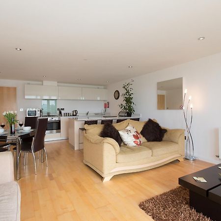 12 Zinc Leilighet New Quay Eksteriør bilde