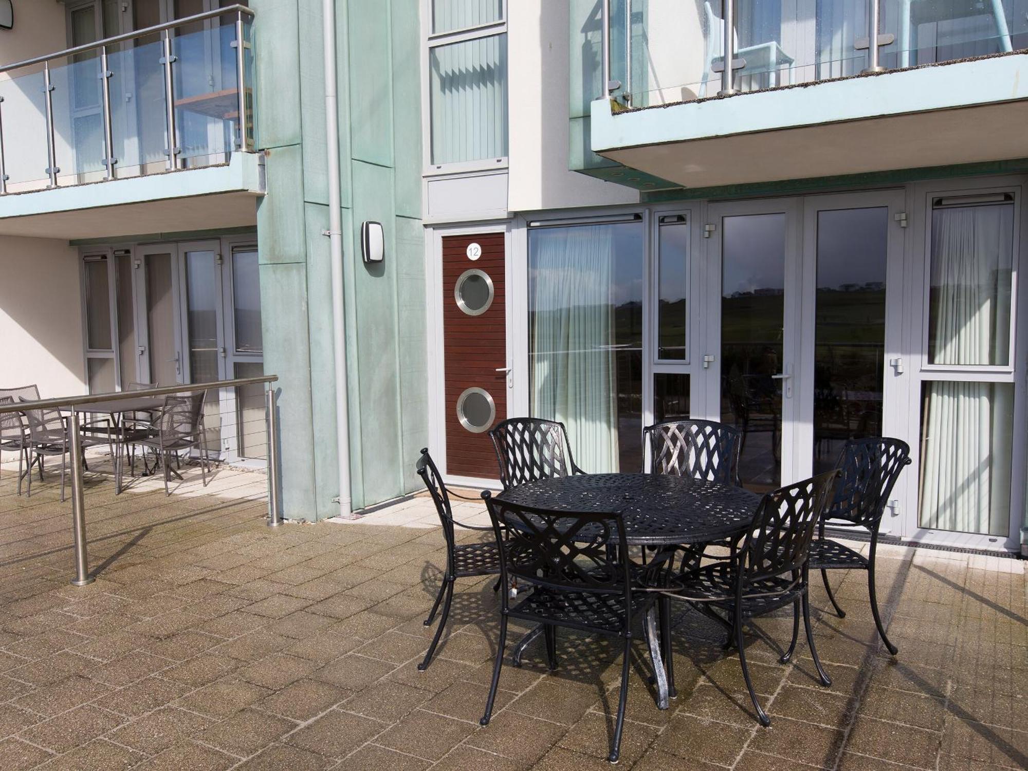12 Zinc Leilighet New Quay Eksteriør bilde